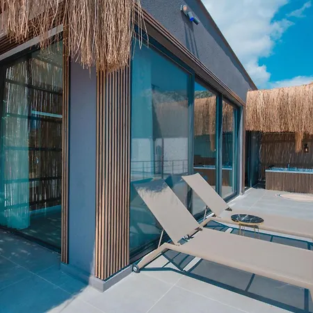 Baanvillas 别墅 *